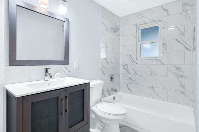 2916 Livingston Avenue, Fort Worth, TX 76110