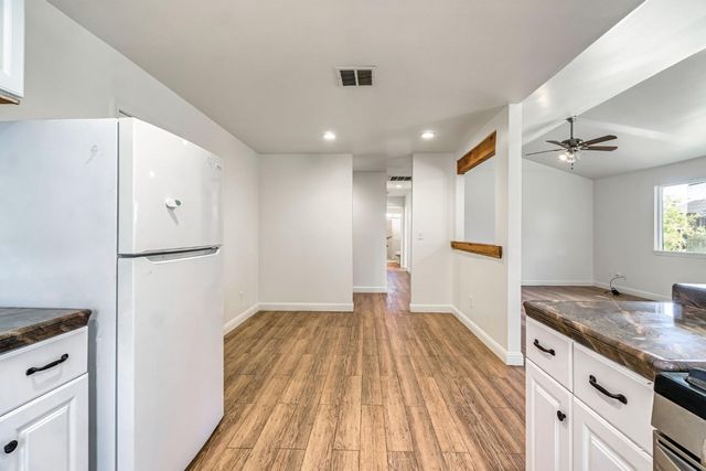 546 W Swift Avenue, Clovis, CA 93612