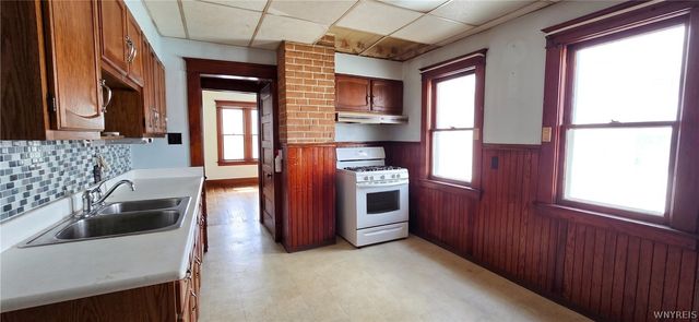 203 78th Street, Niagara Falls, NY 14304