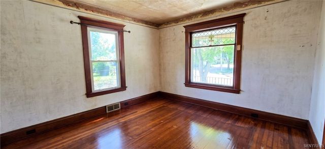 203 78th Street, Niagara Falls, NY 14304