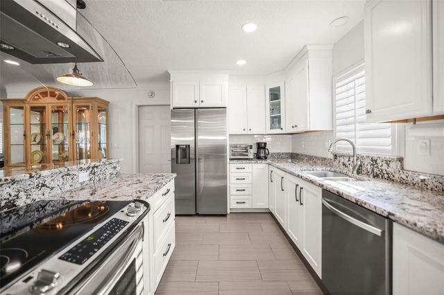 7833 1ST AVENUE S, St Petersburg, FL 33707