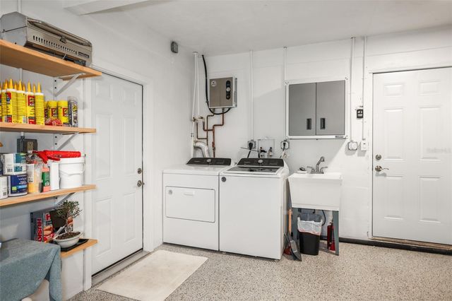 7833 1ST AVENUE S, St Petersburg, FL 33707