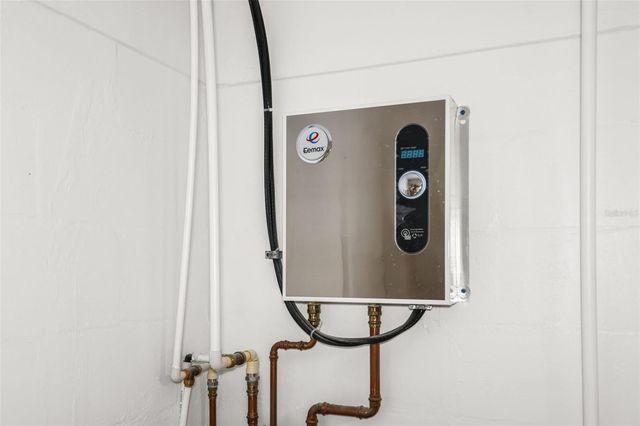 7833 1ST AVENUE S, St Petersburg, FL 33707