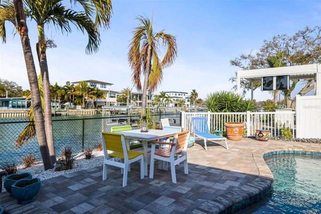 7833 1ST AVENUE S, St Petersburg, FL 33707