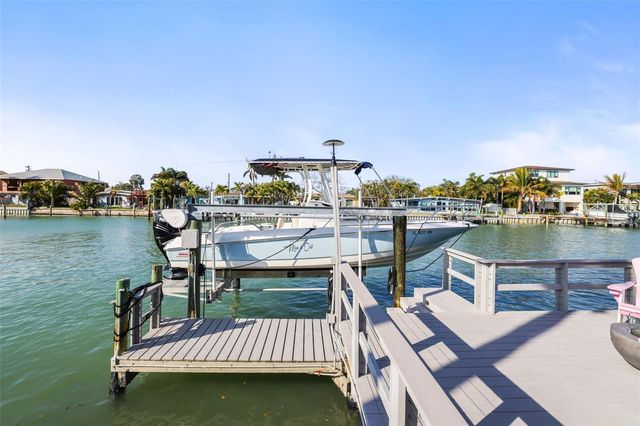 7833 1ST AVENUE S, St Petersburg, FL 33707