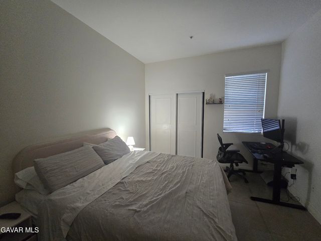 917 S New Hampshire Avenue Unit 301, Los Angeles, CA 90006