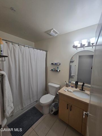 917 S New Hampshire Avenue Unit 301, Los Angeles, CA 90006