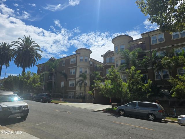 917 S New Hampshire Avenue Unit 301, Los Angeles, CA 90006