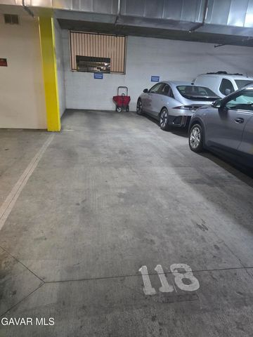917 S New Hampshire Avenue Unit 301, Los Angeles, CA 90006