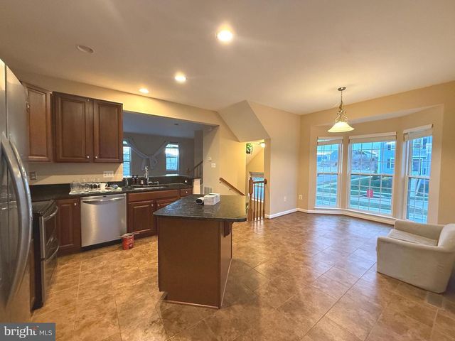 60 DEERBROOK DR, Charles Town, WV 25414