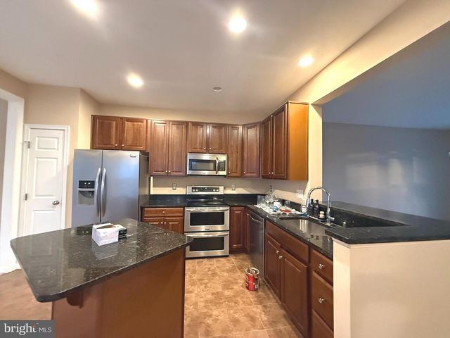 60 DEERBROOK DR, Charles Town, WV 25414