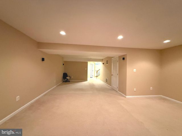 60 DEERBROOK DR, Charles Town, WV 25414