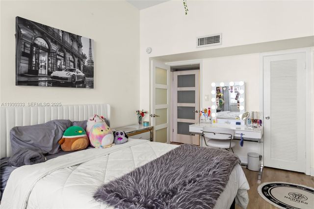 18061 Biscayne Blvd PH01, Aventura, FL 33160