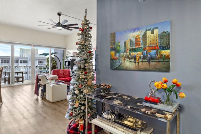 18061 Biscayne Blvd PH01, Aventura, FL 33160