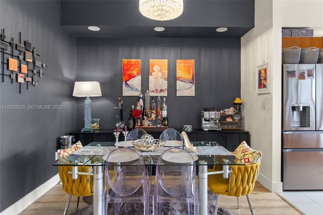 18061 Biscayne Blvd PH01, Aventura, FL 33160