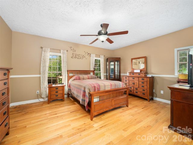 2216 Beans Creek Road, Bakersville, NC 28705
