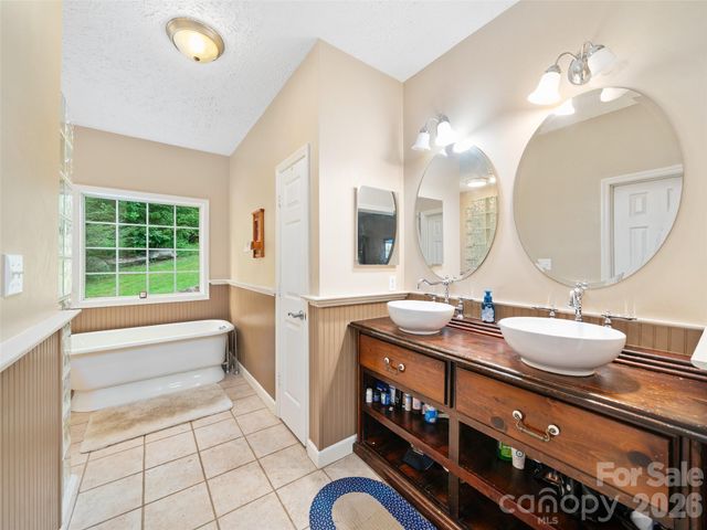 2216 Beans Creek Road, Bakersville, NC 28705