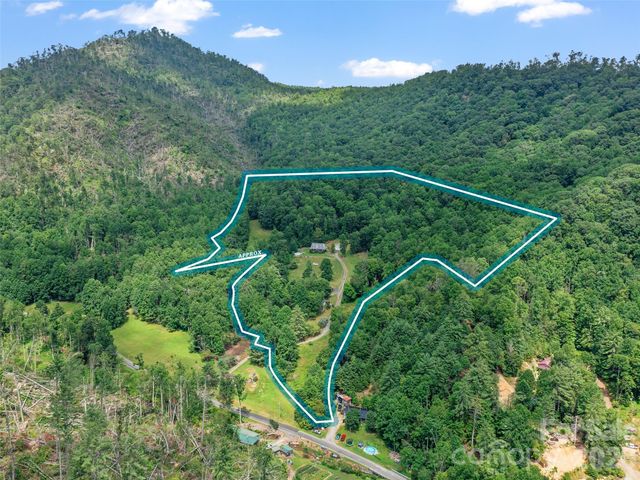2216 Beans Creek Road, Bakersville, NC 28705