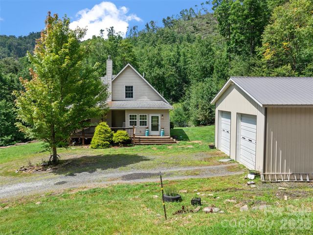 2216 Beans Creek Road, Bakersville, NC 28705