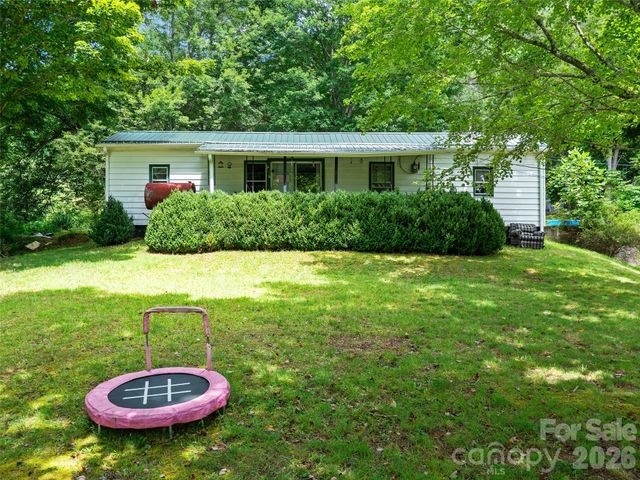 2216 Beans Creek Road, Bakersville, NC 28705