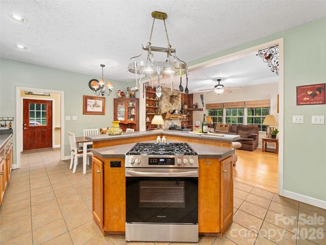 2216 Beans Creek Road, Bakersville, NC 28705