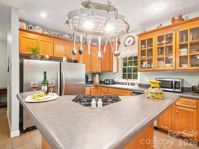 2216 Beans Creek Road, Bakersville, NC 28705