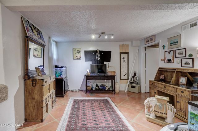 624 N Sergeant Avenue, Joplin, MO 64801