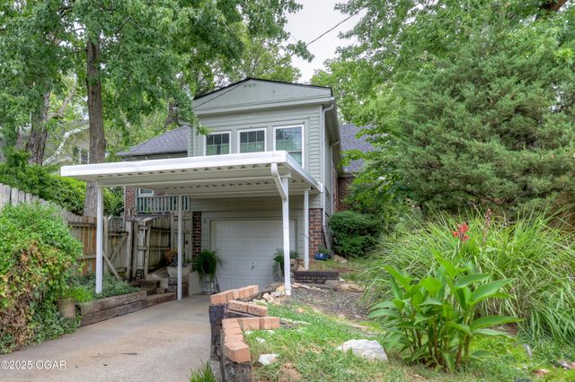 624 N Sergeant Avenue, Joplin, MO 64801