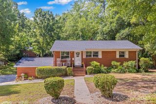 527 W Park Drive, Monroe, NC 28112
