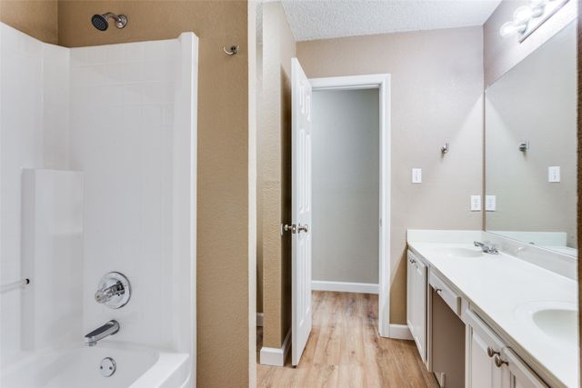 7317 Royal Oak Drive, Benbrook, TX 76126