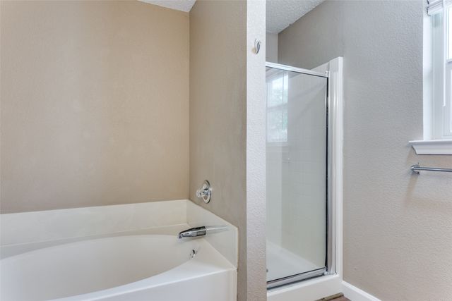 7317 Royal Oak Drive, Benbrook, TX 76126