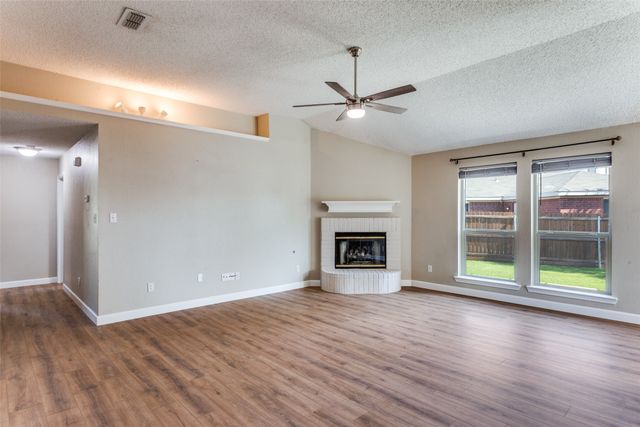 7317 Royal Oak Drive, Benbrook, TX 76126