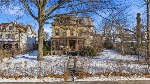 100 BROADWAY, Bayonne, NJ 07002
