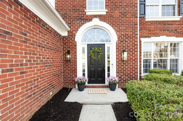 2130 Winthorp Ridge Road, Charlotte, NC 28270