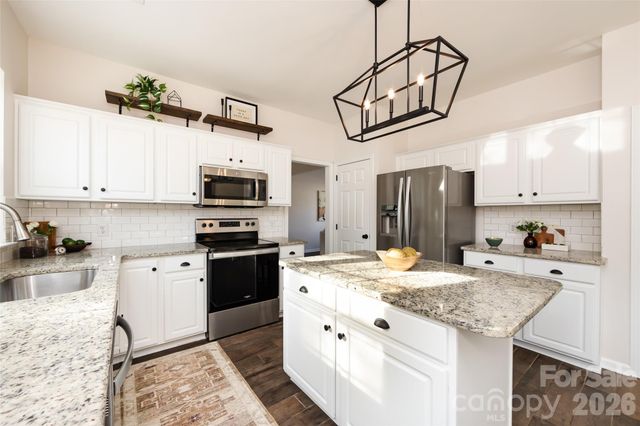 2130 Winthorp Ridge Road, Charlotte, NC 28270