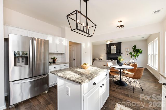 2130 Winthorp Ridge Road, Charlotte, NC 28270