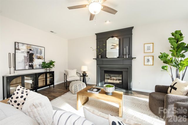 2130 Winthorp Ridge Road, Charlotte, NC 28270