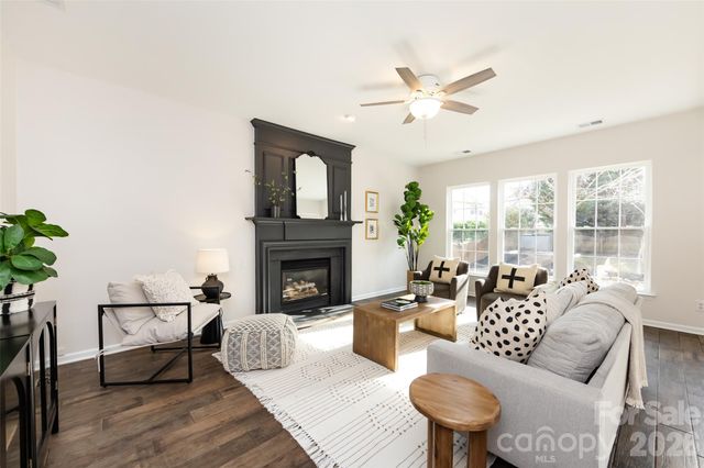 2130 Winthorp Ridge Road, Charlotte, NC 28270