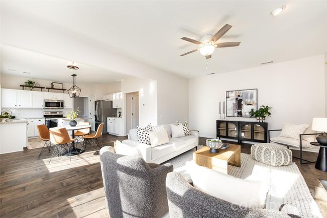 2130 Winthorp Ridge Road, Charlotte, NC 28270