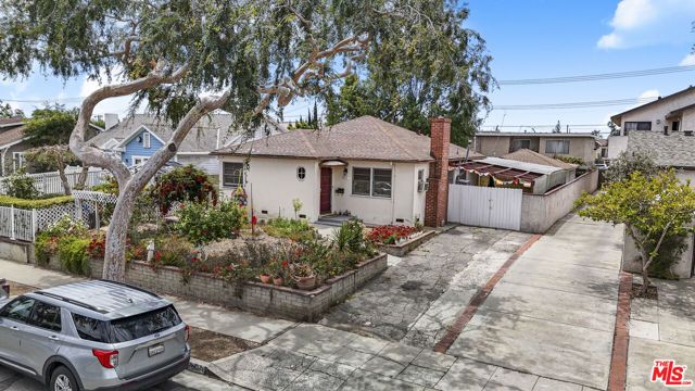 3837 College Avenue, Culver City, CA 90232