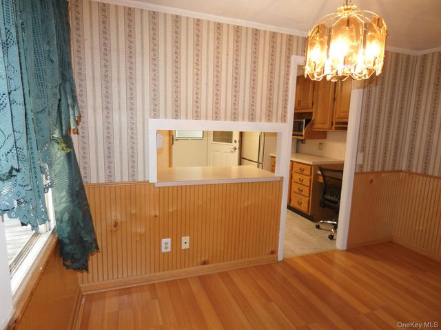 28 Hilltop Drive, New Windsor, NY 12553