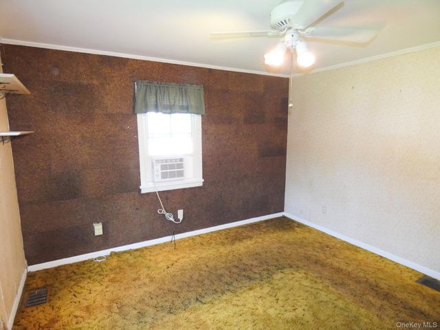 28 Hilltop Drive, New Windsor, NY 12553