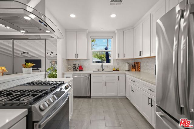 1730 N Pass Avenue, Burbank, CA 91505