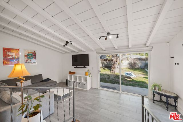 1730 N Pass Avenue, Burbank, CA 91505