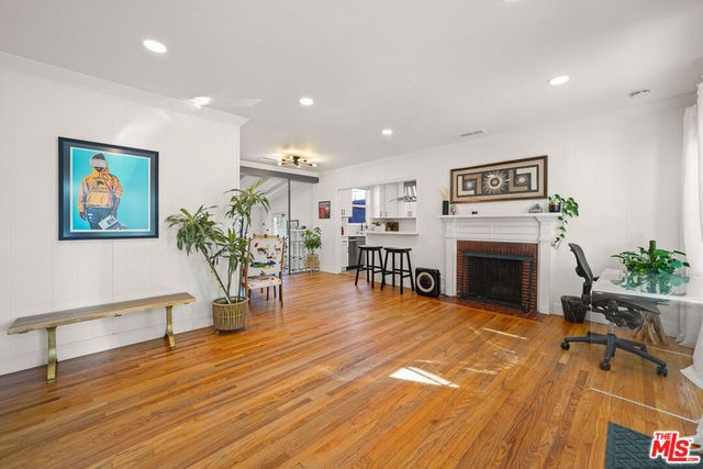 1730 N Pass Avenue, Burbank, CA 91505