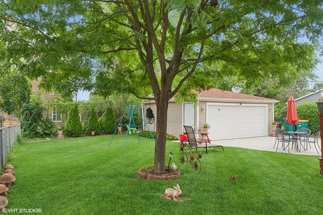 908 N Norman Lane, Wheeling, IL 60090