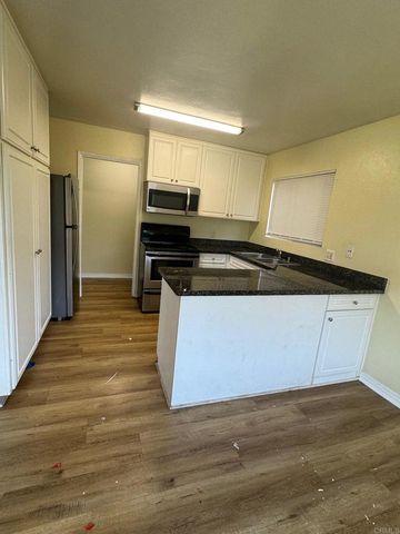 17159 W Bernardo Drive 102, San Diego, CA 92127