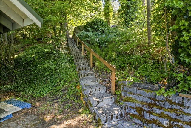 39420 Ski Park Road E, Eatonville, WA 98328