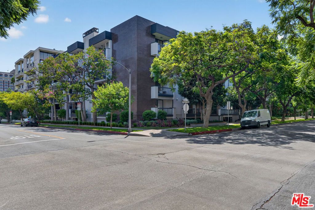 324 N Palm Drive 404, Beverly Hills, CA 90210 — photo 4