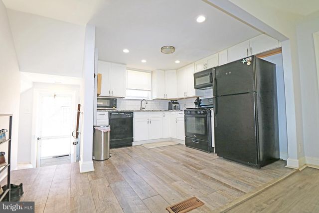 602 W SOUTH AVE, Glenolden, PA 19036